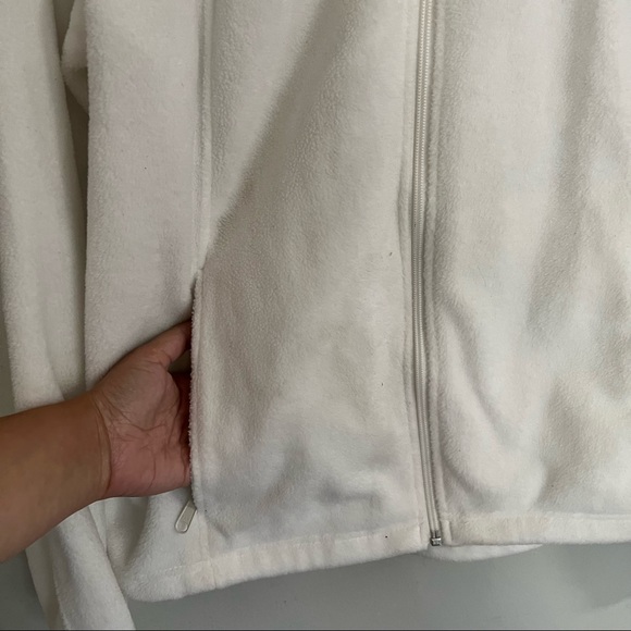 Women’s white Columbia jacket - Picture 2 of 5